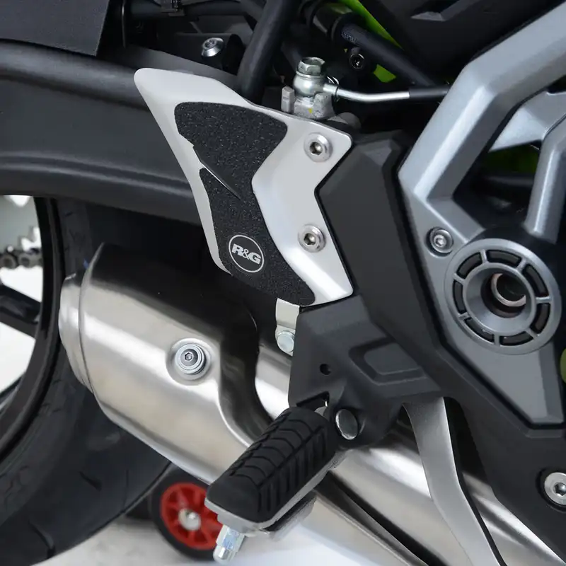 R&G Boot Guard Kit for Kawasaki Z650 '17- '24 and Ninja 650 '17-'24